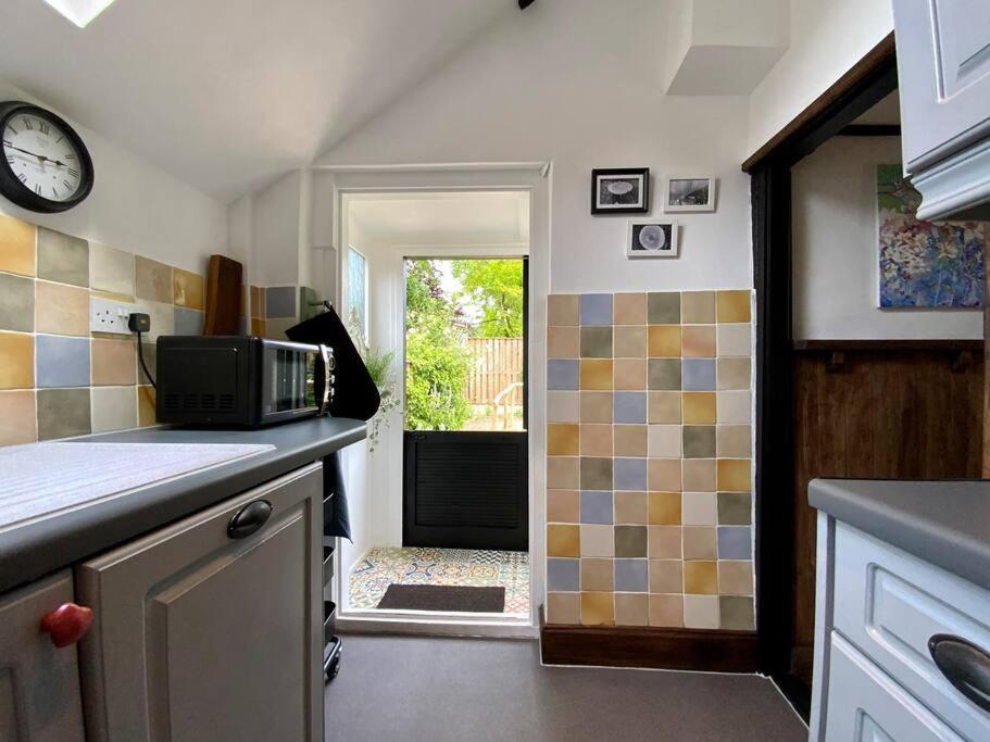 Wingham Beautiful 500 Year Old Listed Kentish Cottage المظهر الخارجي الصورة