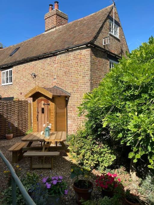 Wingham Beautiful 500 Year Old Listed Kentish Cottage المظهر الخارجي الصورة